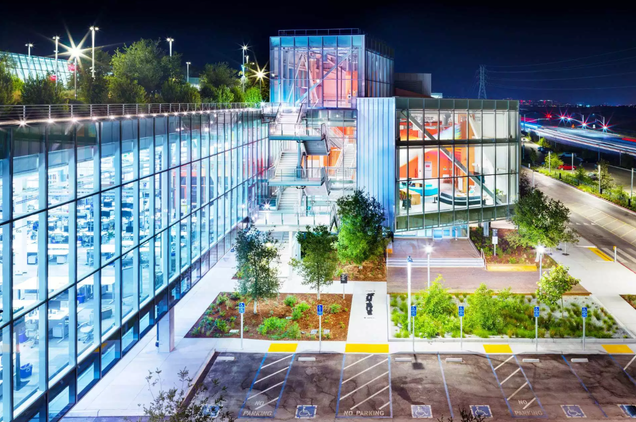 Illustration for article titled Facebook's New Office Looks Like a Tree House Built by an Incompetent Dad